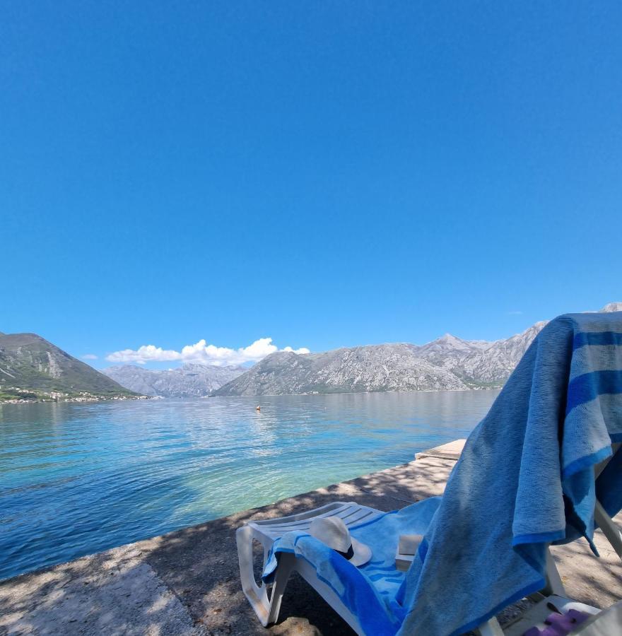 Apartment On The Shore Of The Bay Of Kotor With Free Wi-Fi Εξωτερικό φωτογραφία